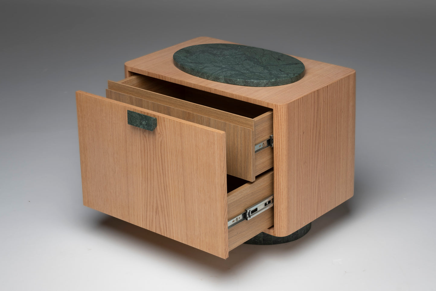 Quadrata | Bedside Table